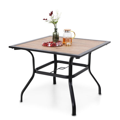 Ensemble de salle à manger d'extérieur 5 pièces MAISON ARTS : table carrée aspect bois et 4 chaises en textilène