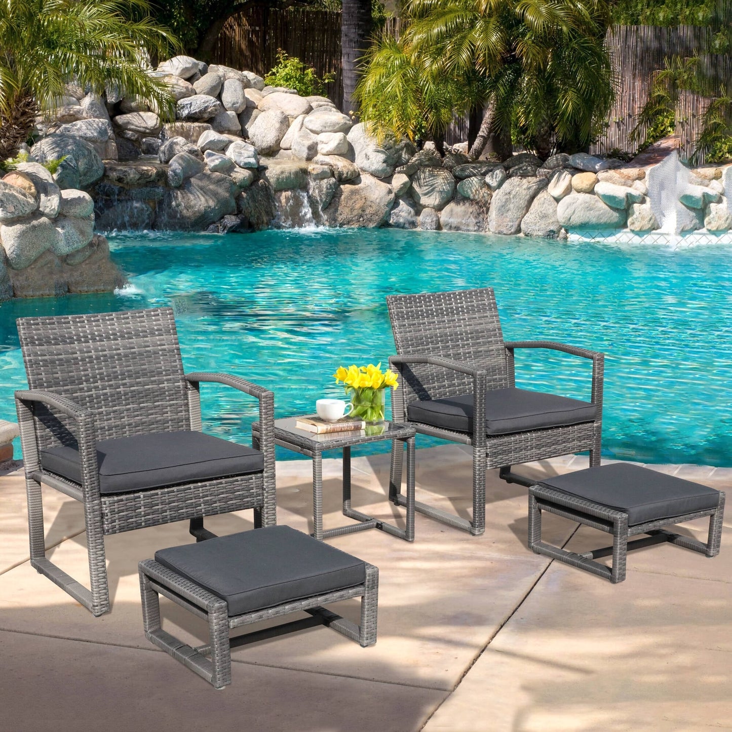 Ensemble de salon de jardin en osier 5 pièces avec fauteuils, poufs et table d'appoint