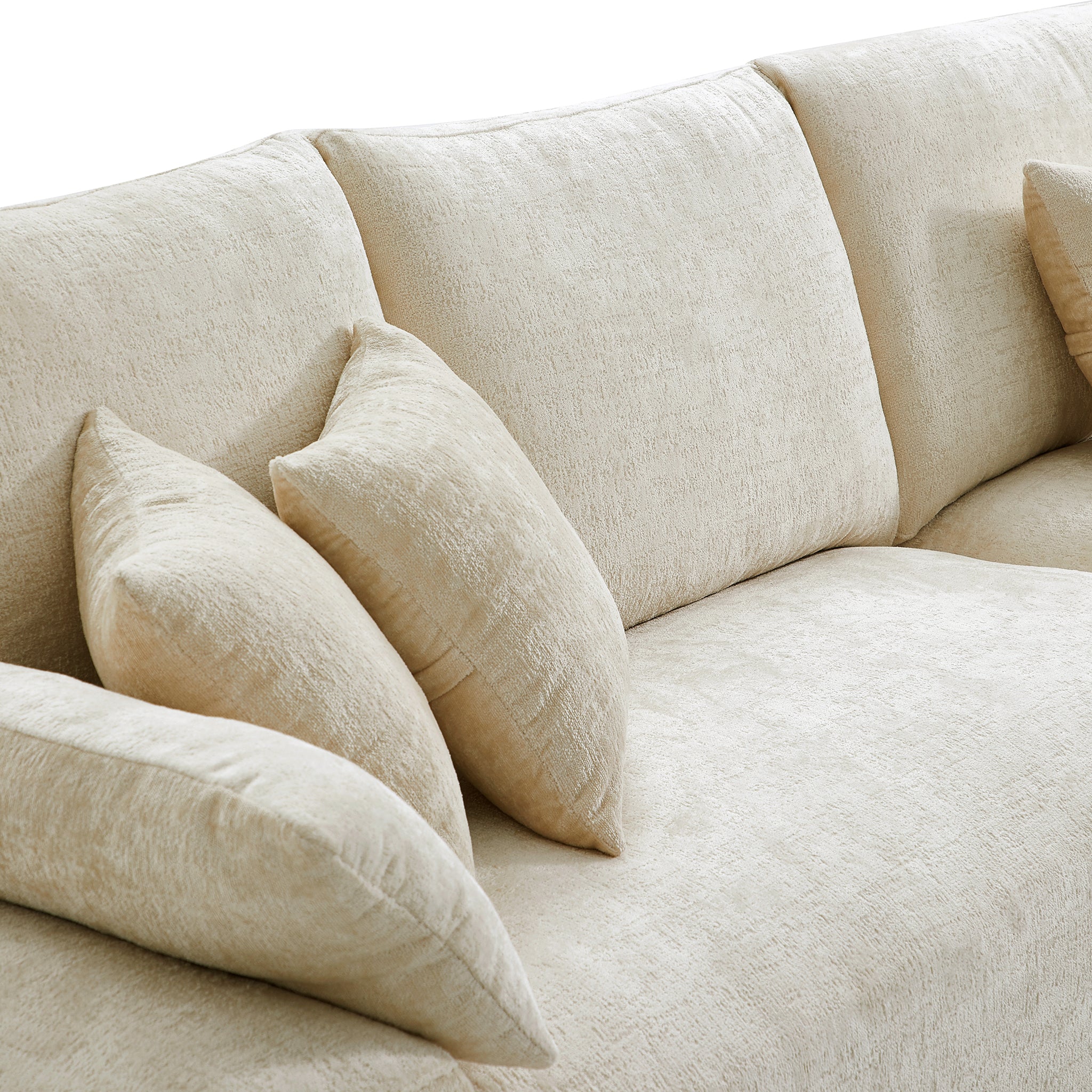 L'ensemble de canapés beiges Empress