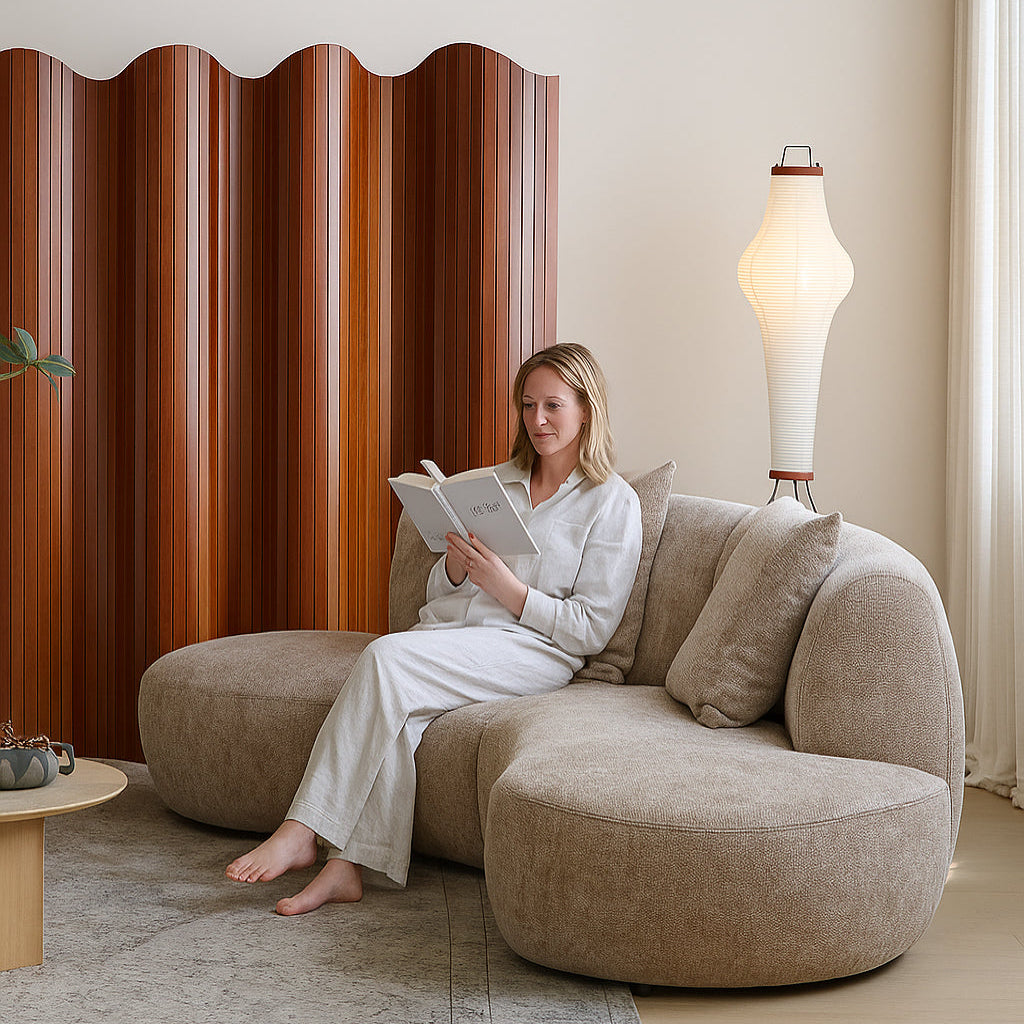 Canapé sectionnel ouvert et incurvé Nestled