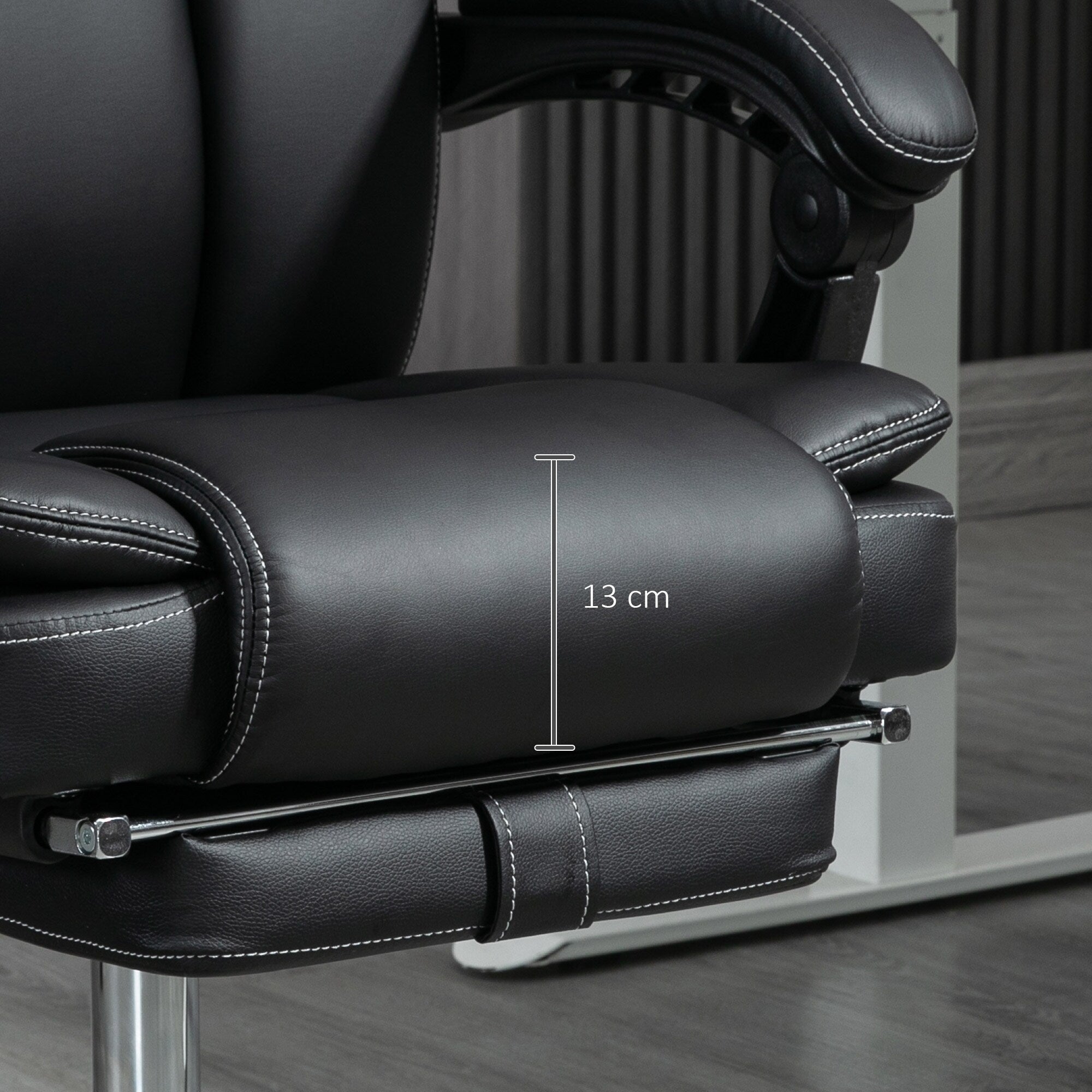 Fauteuil de bureau inclinable avec massage par vibrations à 6 points, revêtement en cuir PU, avec chauffage lombaire et repose-pieds