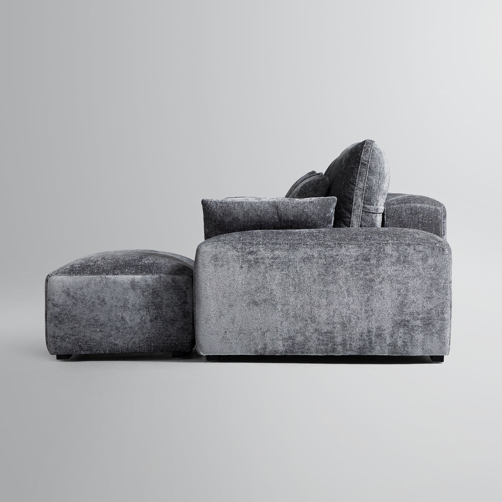 Le canapé et le pouf gris Empress