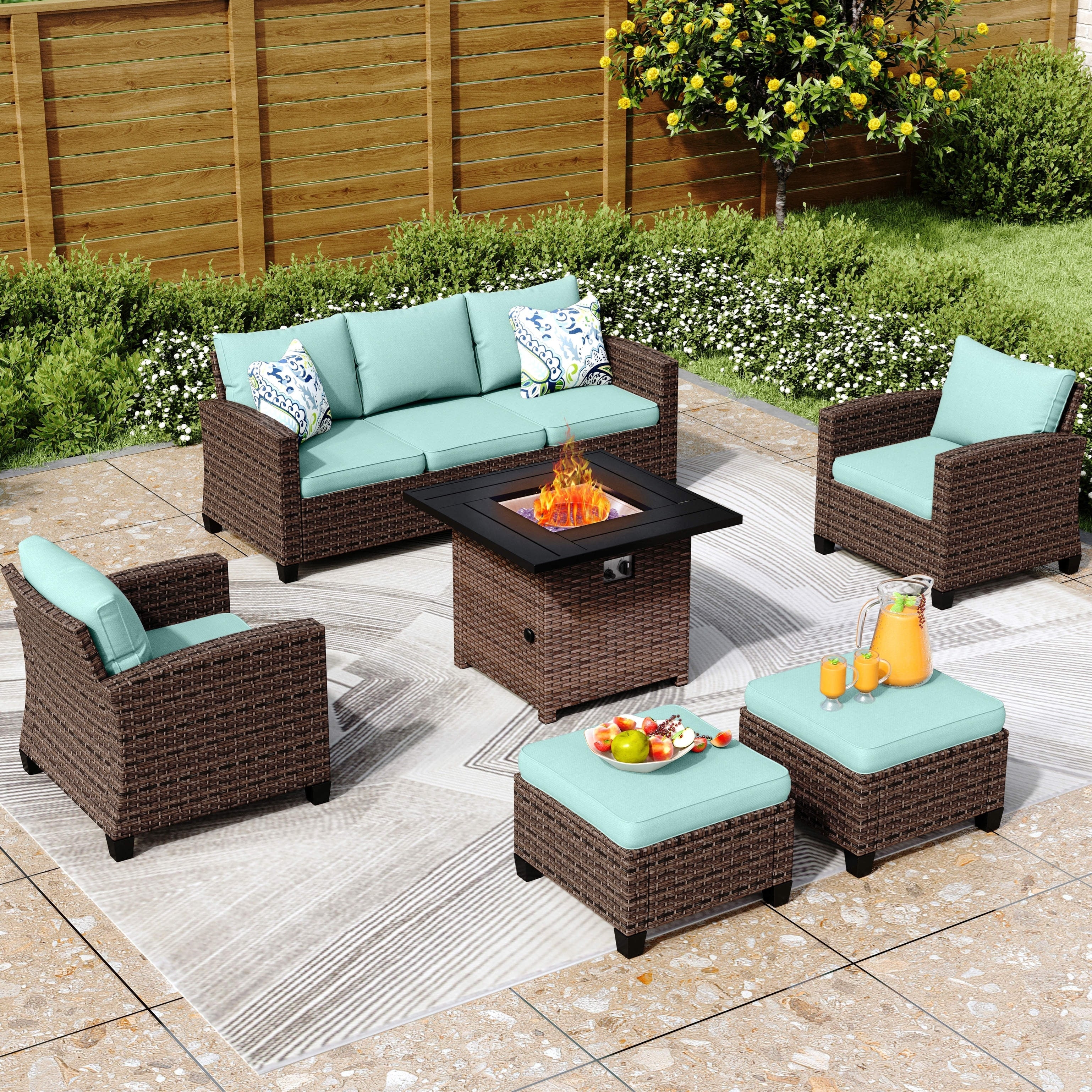 Ensemble de salon de jardin 7/9 places en rotin et osier avec canapé sectionnel à dossier haut et table pour foyer