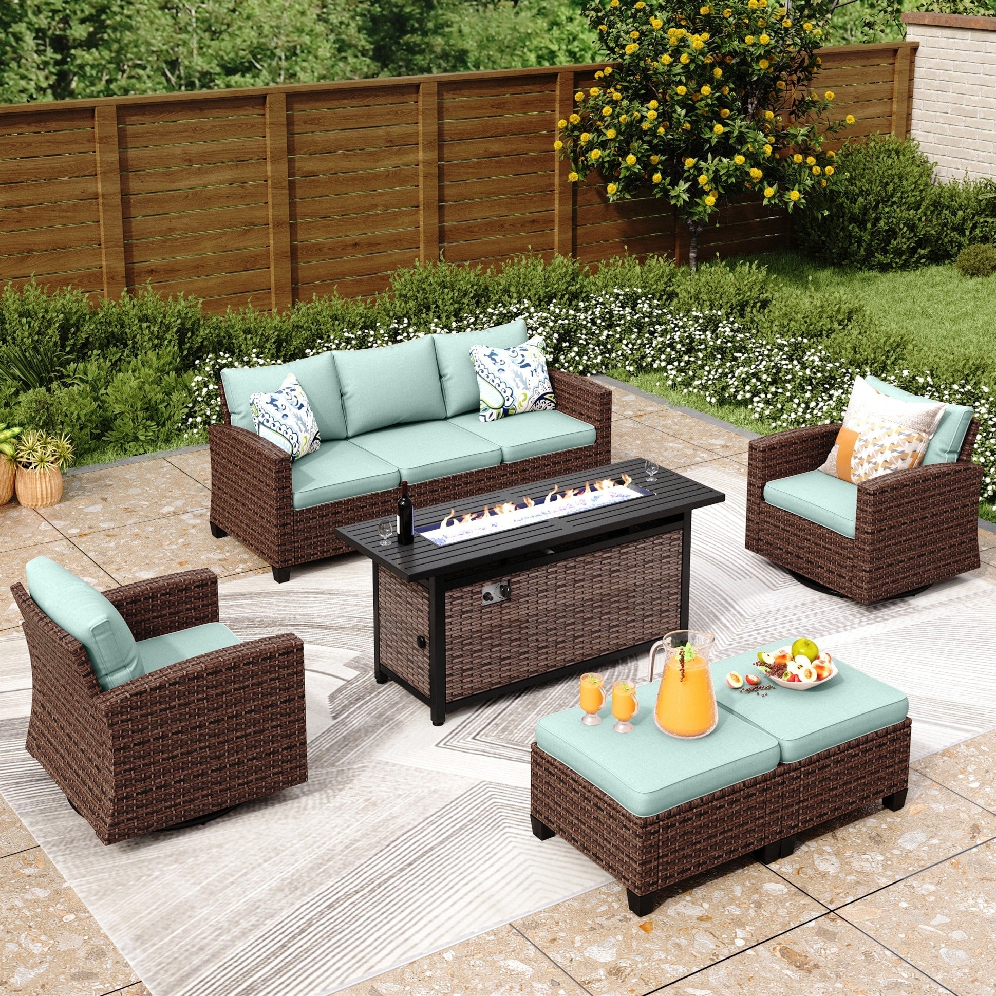 Ensemble de salon de jardin 7/9 places en rotin et osier avec canapé sectionnel à dossier haut et table pour foyer