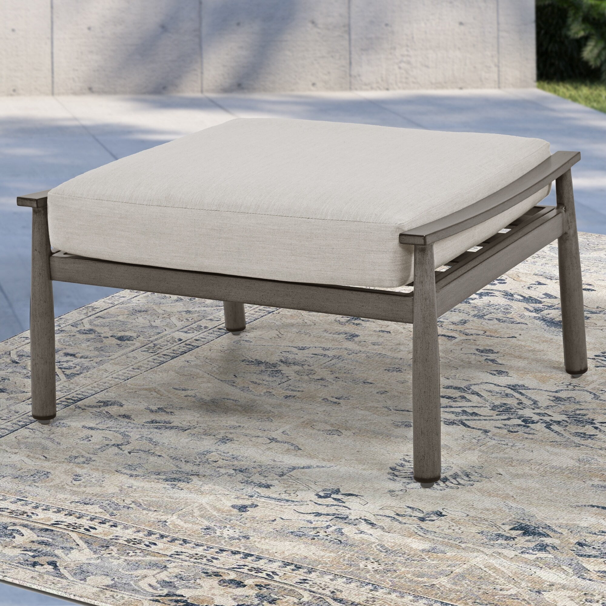 Ensemble de salon de jardin en aluminium 7 pièces, canapé d'extérieur 3 places et causeuse avec poufs et table basse