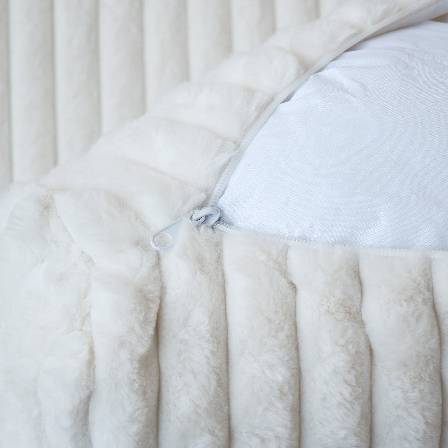 Canapé-lit en tissu pelucheux de 78 po