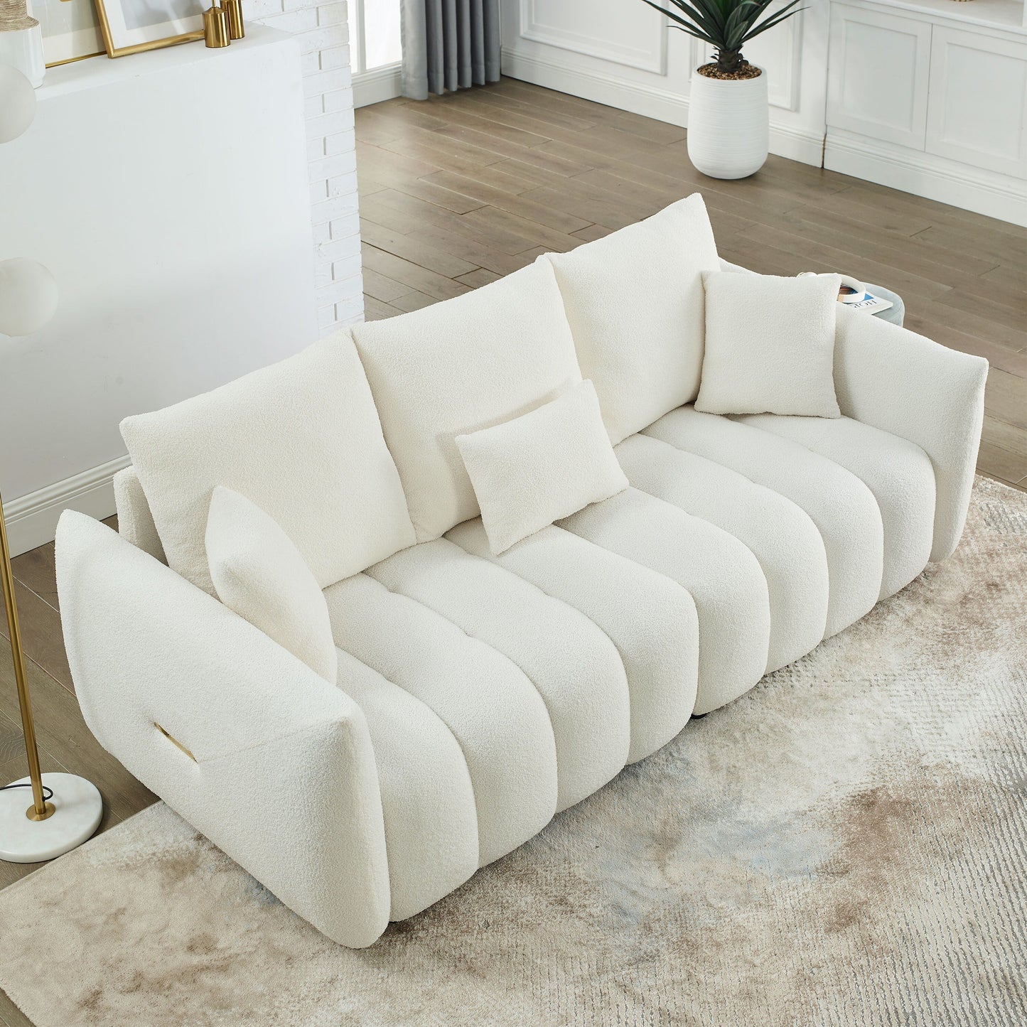 Canapé 3 places en tissu de 82 pouces avec coussins de dossier moelleux, cadre en bois massif et coussins en mousse confortables