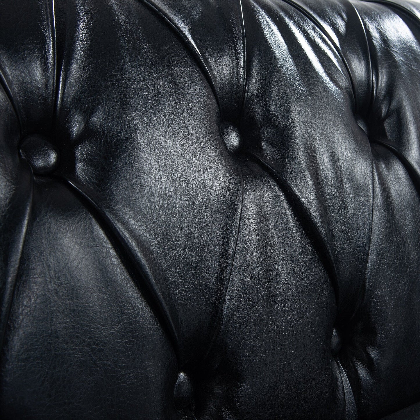 Canapé Chesterfield en cuir synthétique (3 places) avec accoudoirs roulés (84,65 $)
