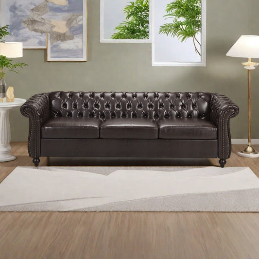 Canapé 3 places en PU 84,75 $ - Design classique capitonné avec détails cloutés et accoudoirs en volutes