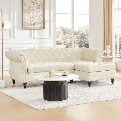Canapé Chesterfield en L de 86,6 po en lin avec capitonnage à boutons, accoudoirs roulés, garniture cloutée et pieds en bois de calebasse