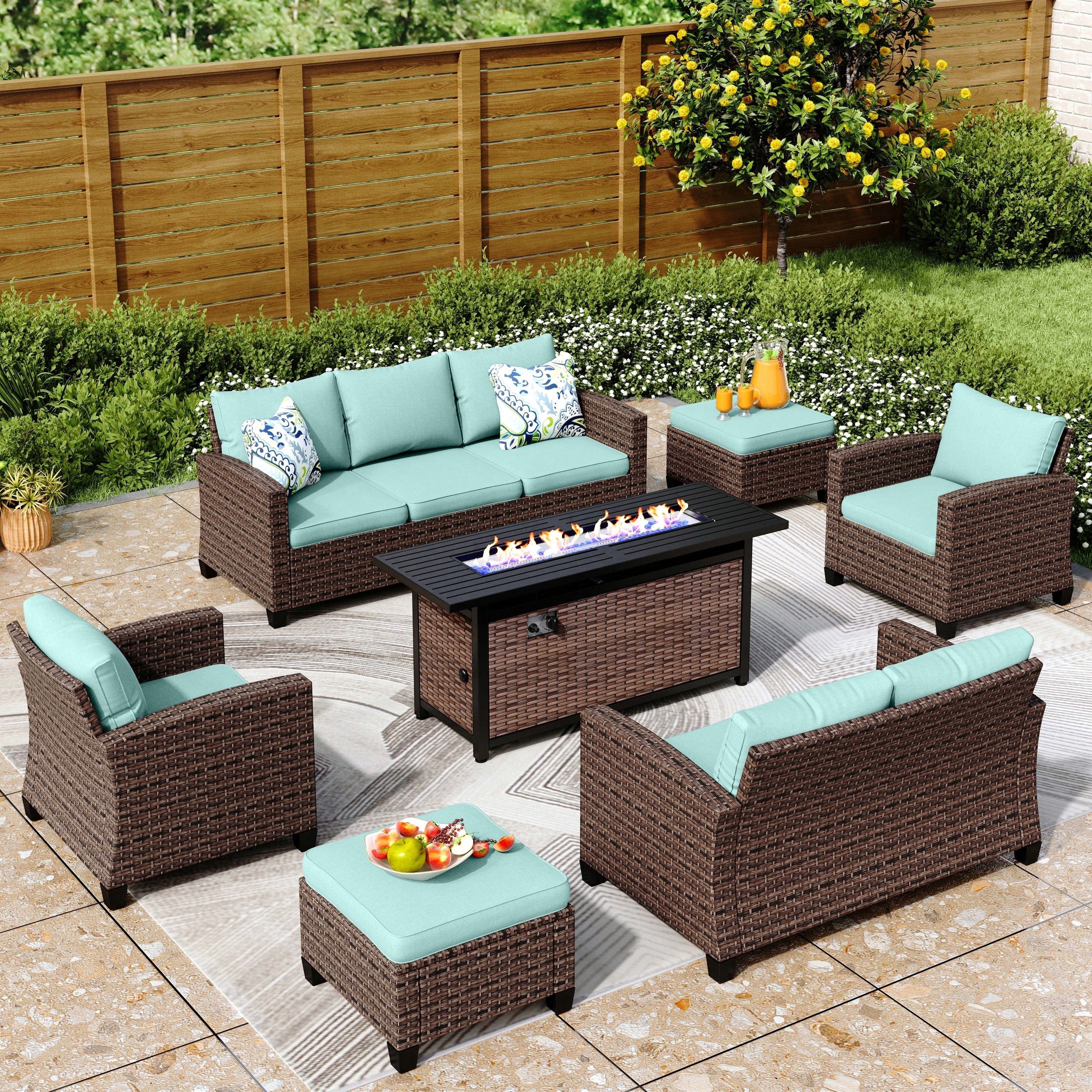 Ensemble de salon de jardin 9 places en rotin et osier avec canapé sectionnel à dossier haut et table pour foyer