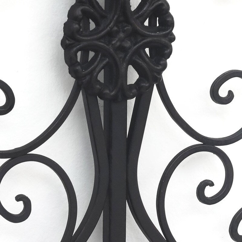 Décoration murale en métal à volutes noires ADECO pour salon