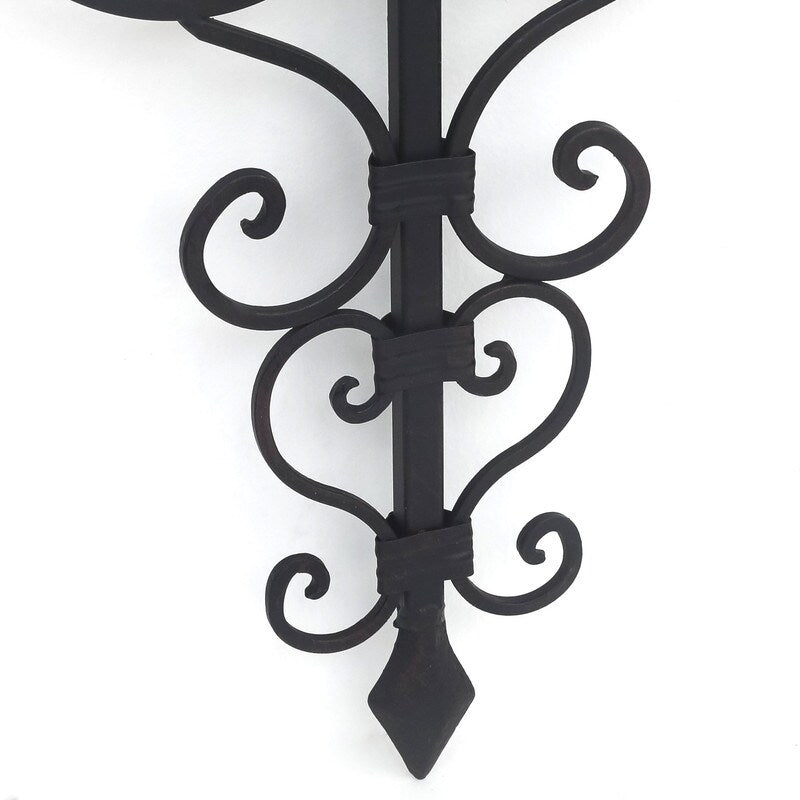 Décoration murale en métal à volutes noires ADECO pour salon