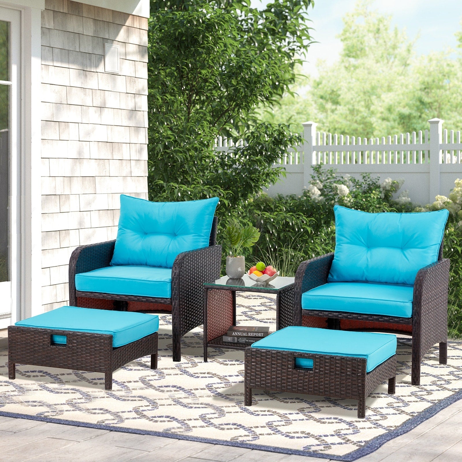 Ensemble de salon de jardin AVAWING 5 pièces en rotin et osier bleu avec table ottomane