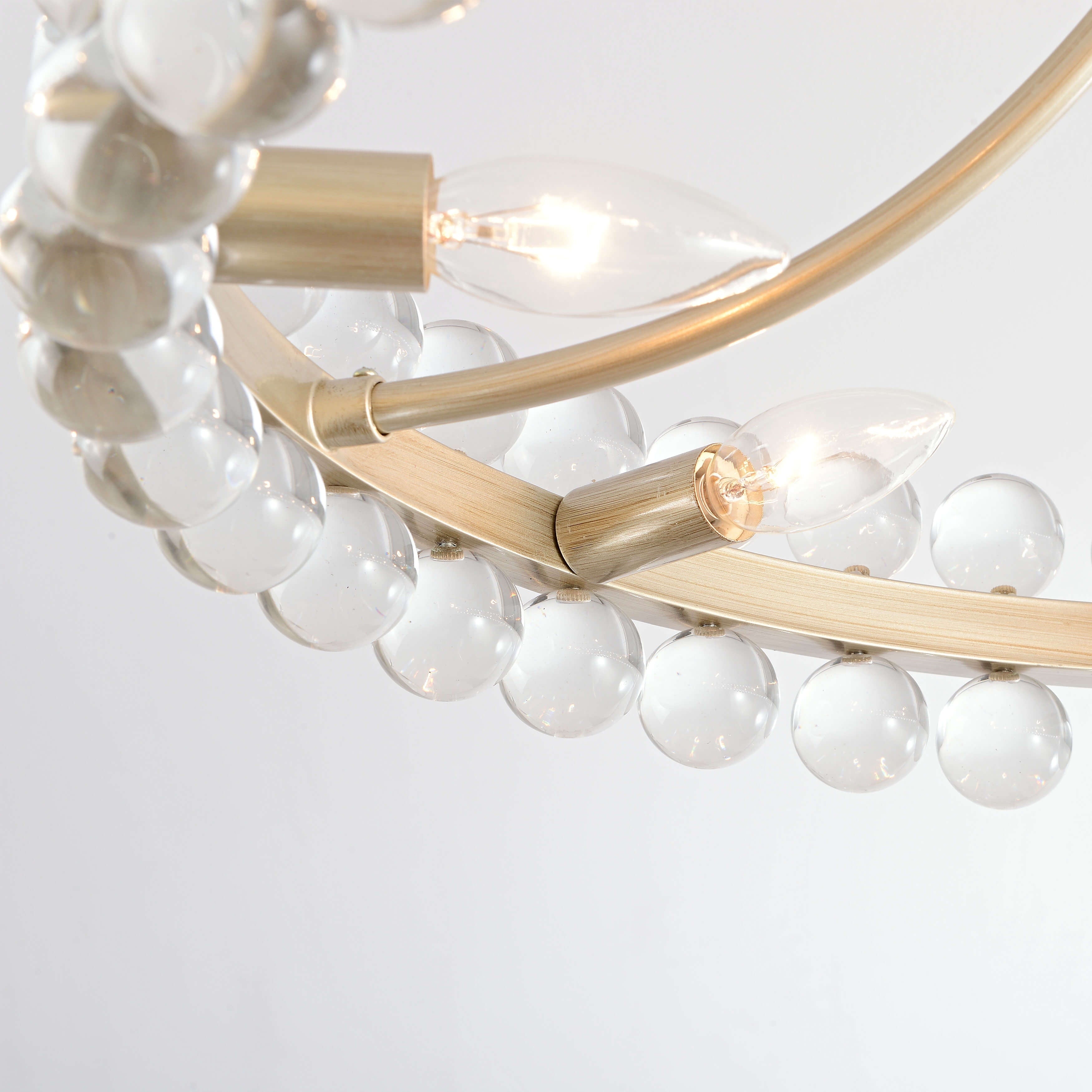 Plafonnier semi-encastré Elvira à 8 lumières en cristal, forme roue de chariot