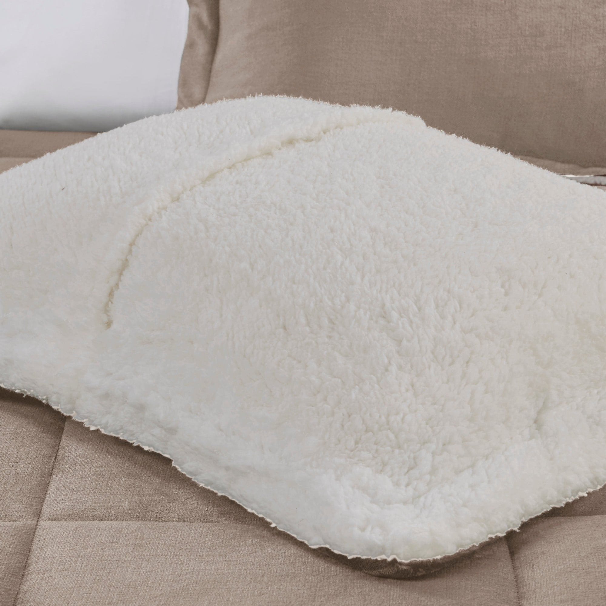 Parure de couette Woolrich Alton en duvet synthétique et sherpa