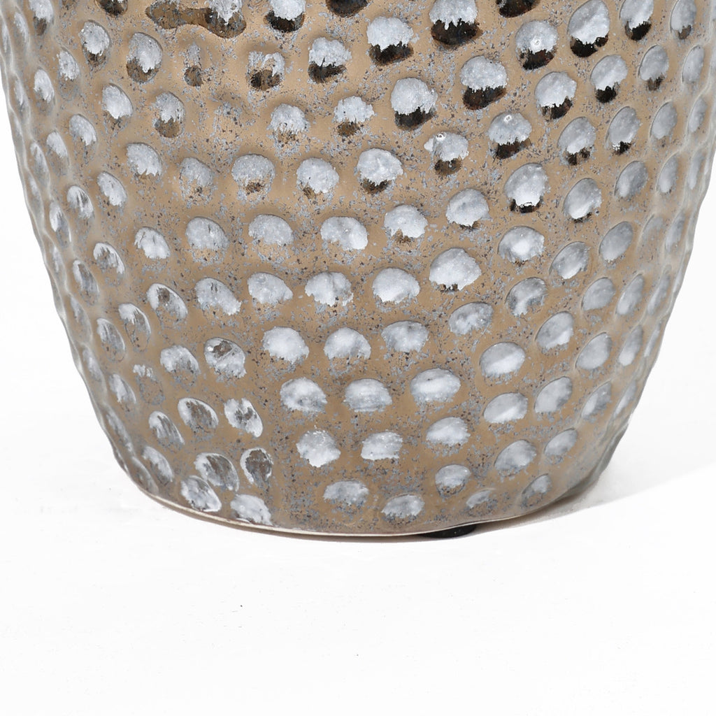 Grand vase en terre cuite antique à fossettes dorées (simple)