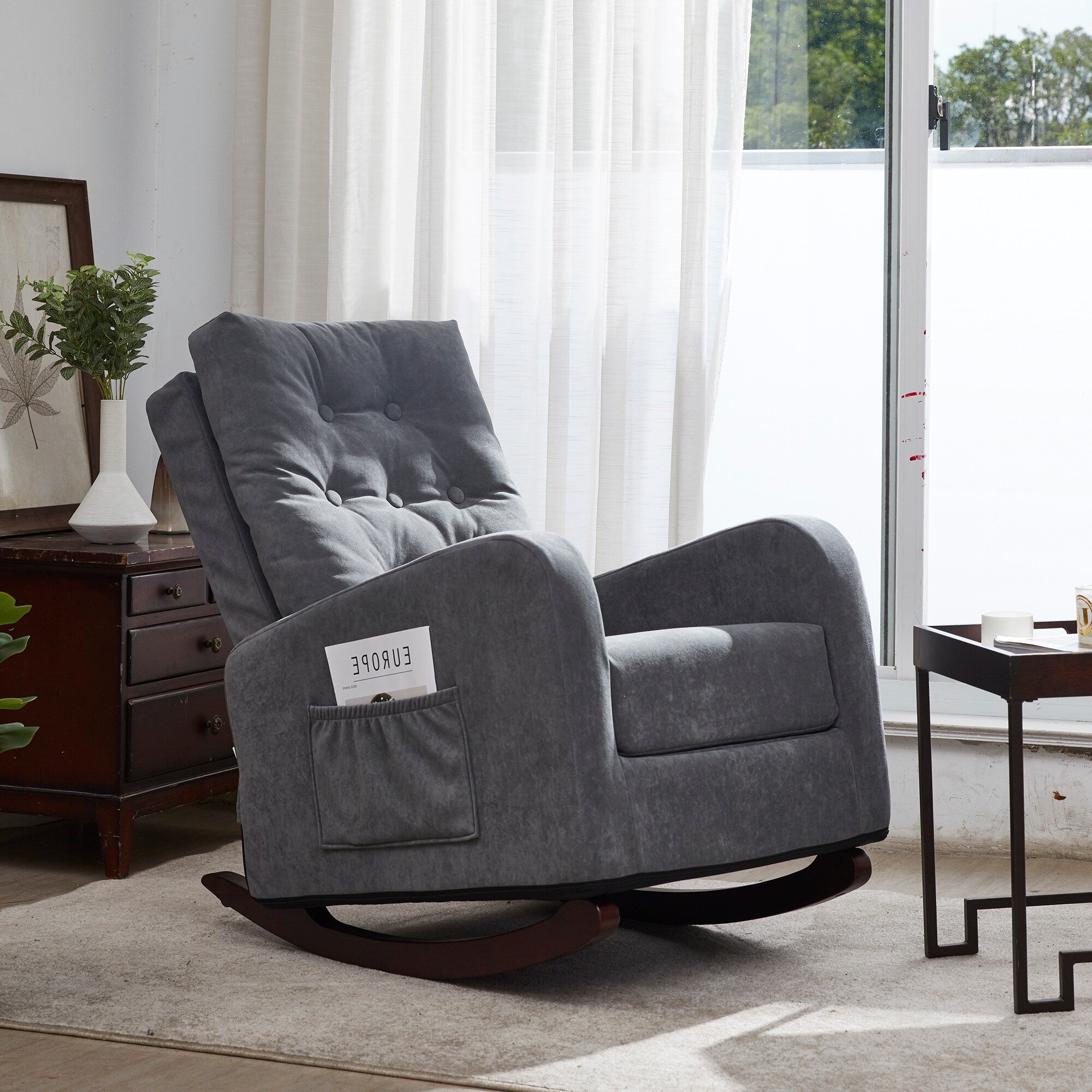 Fauteuil à bascule gris antique à dossier haut avec pieds en bois massif et poche latérale (28,74 po)