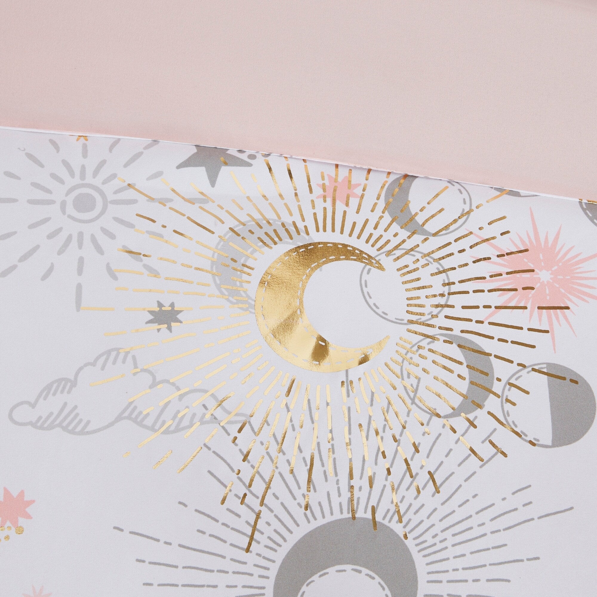 Parure de lit métallique avec coussin décoratif et motif ciel étoilé Ariella pour enfants au design intelligent