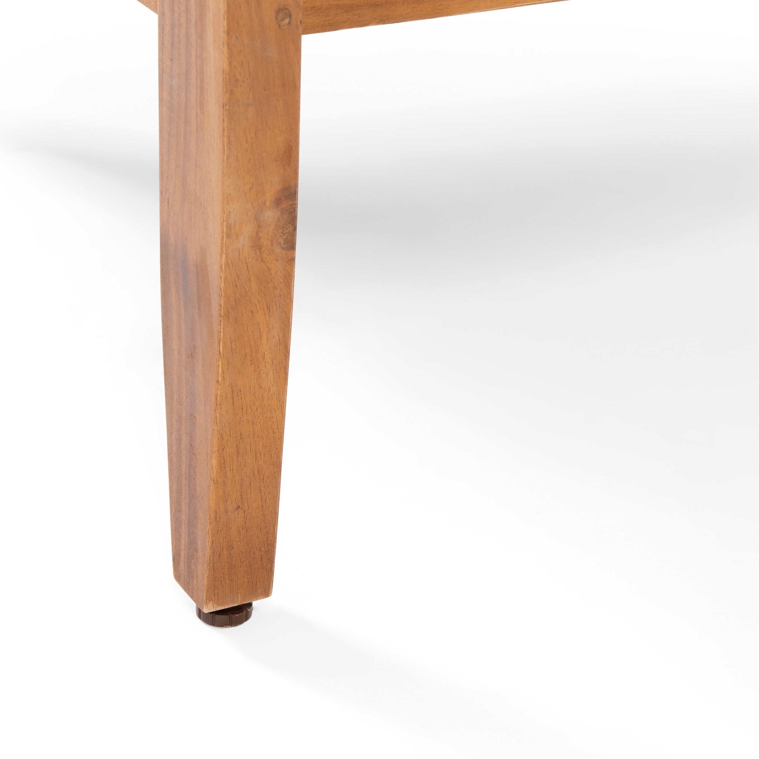 Fauteuils club d'extérieur modernes en acacia avec coussins Aston (lot de 2) par Christopher Knight Home