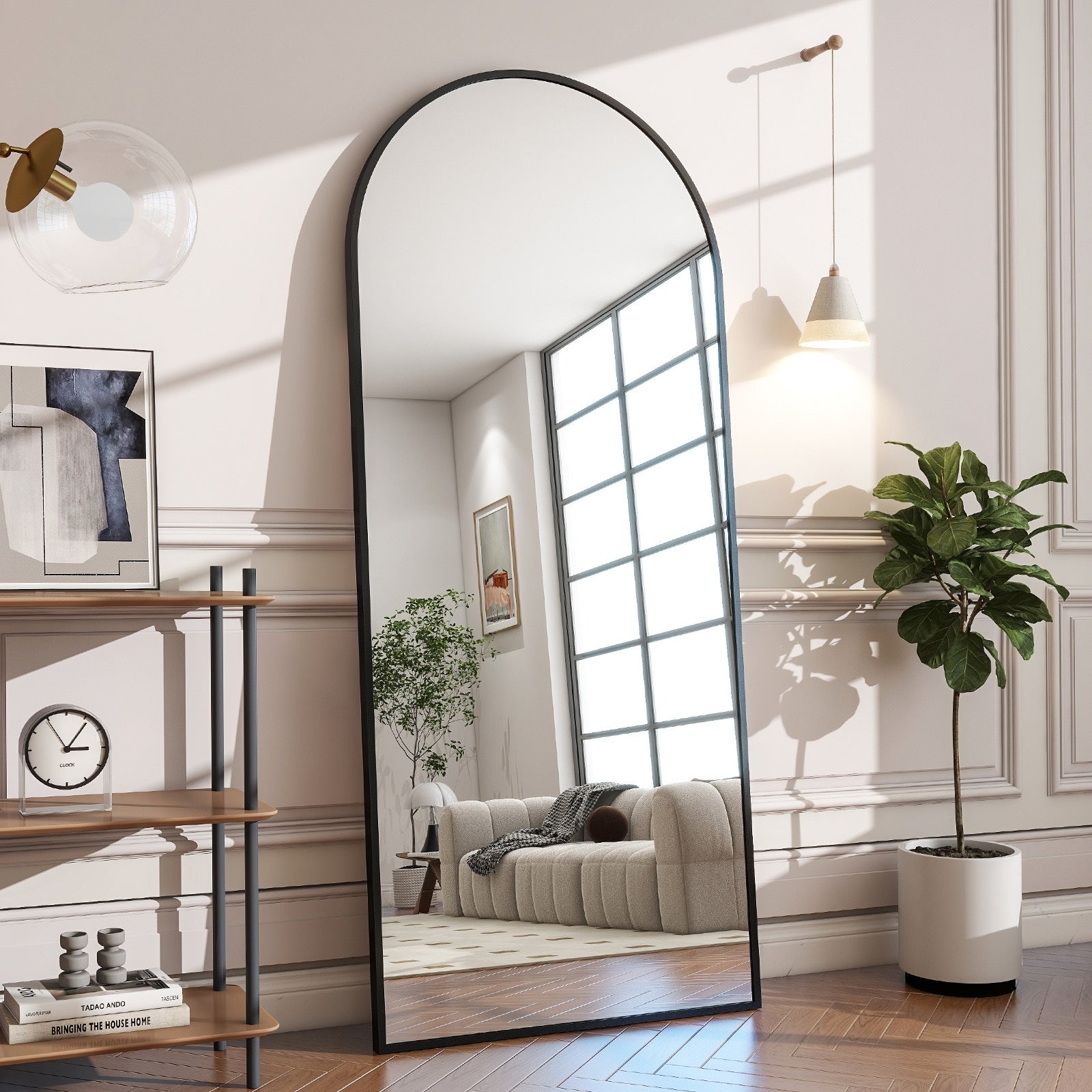 Miroir mural en forme d'arche en métal sur toute la longueur