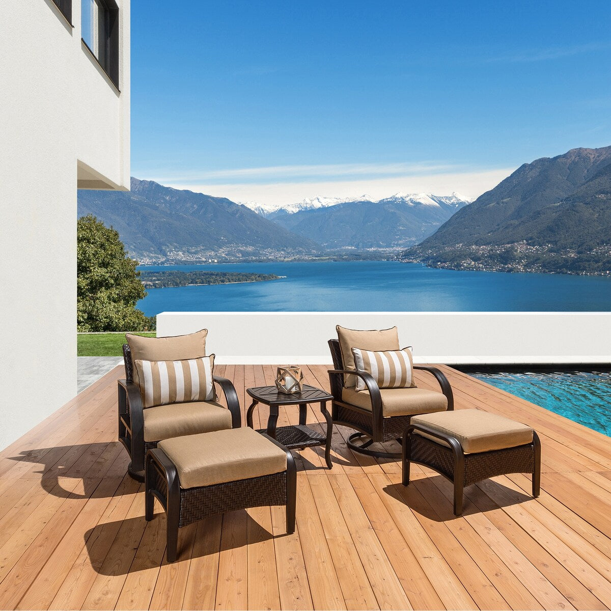 Ensemble de fauteuils club et poufs d'extérieur Barcelo 5 pièces Sunbrella Motion