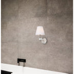 Applique de salle de bain Bella 1 lumière avec abat-jour en tissu blanc