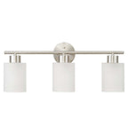 Luminaire de salle de bain Bellevue Lydia à 3 lampes, 23 pouces, avec verre givré