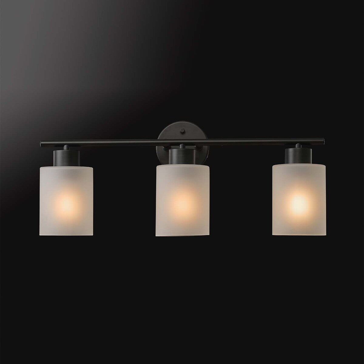 Luminaire de salle de bain Bellevue Lydia à 3 lampes, 23 pouces, avec verre givré