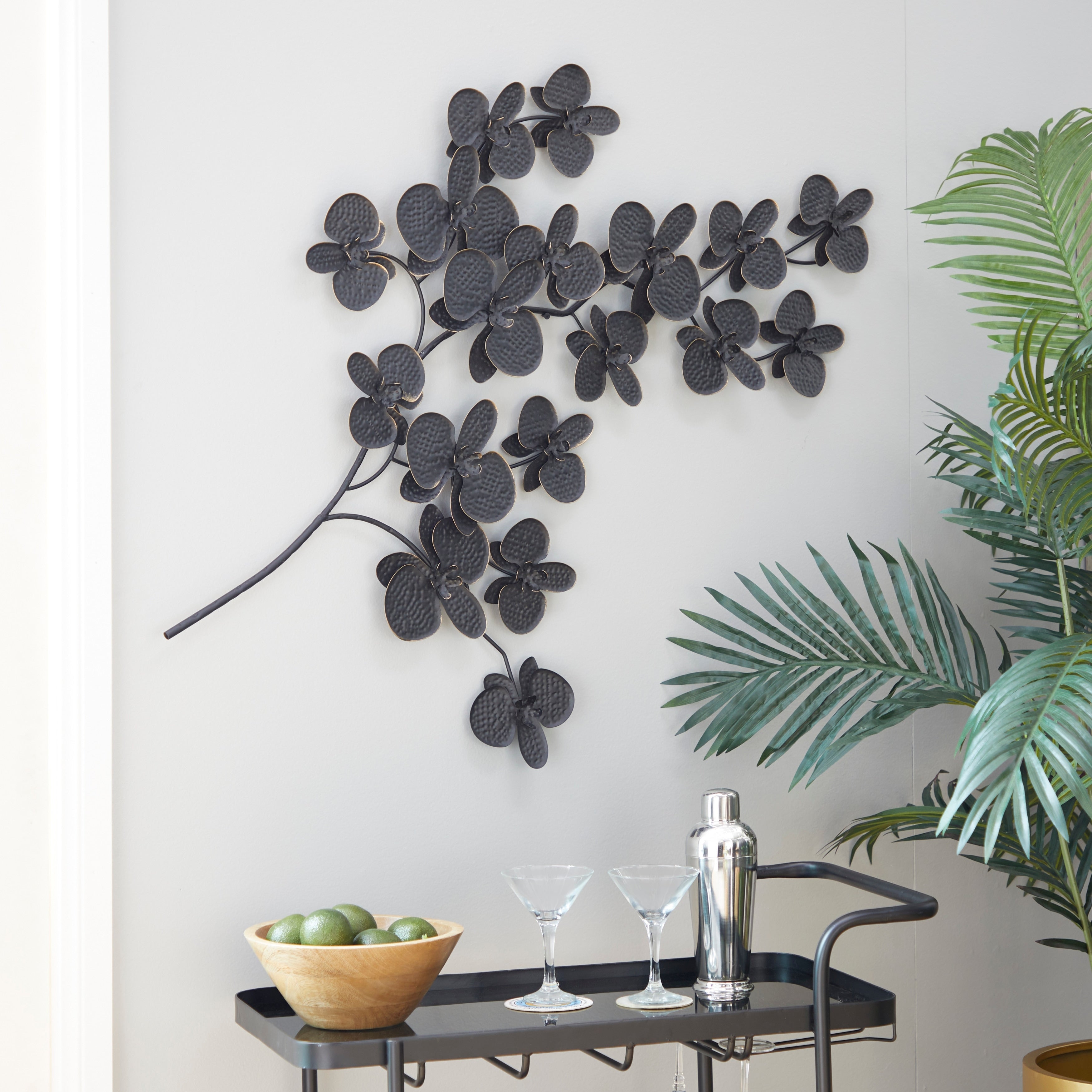 Décoration murale contemporaine en fer noir 46 x 31 x 3
