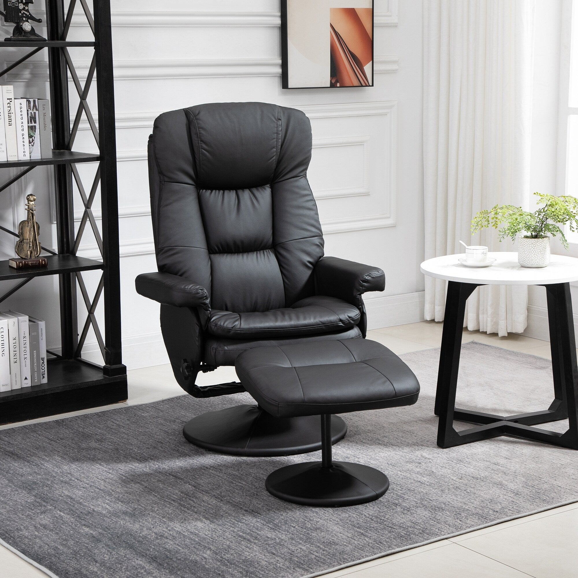 Fauteuil inclinable en cuir synthétique noir avec repose-pieds, dossier réglable et base pivotante
