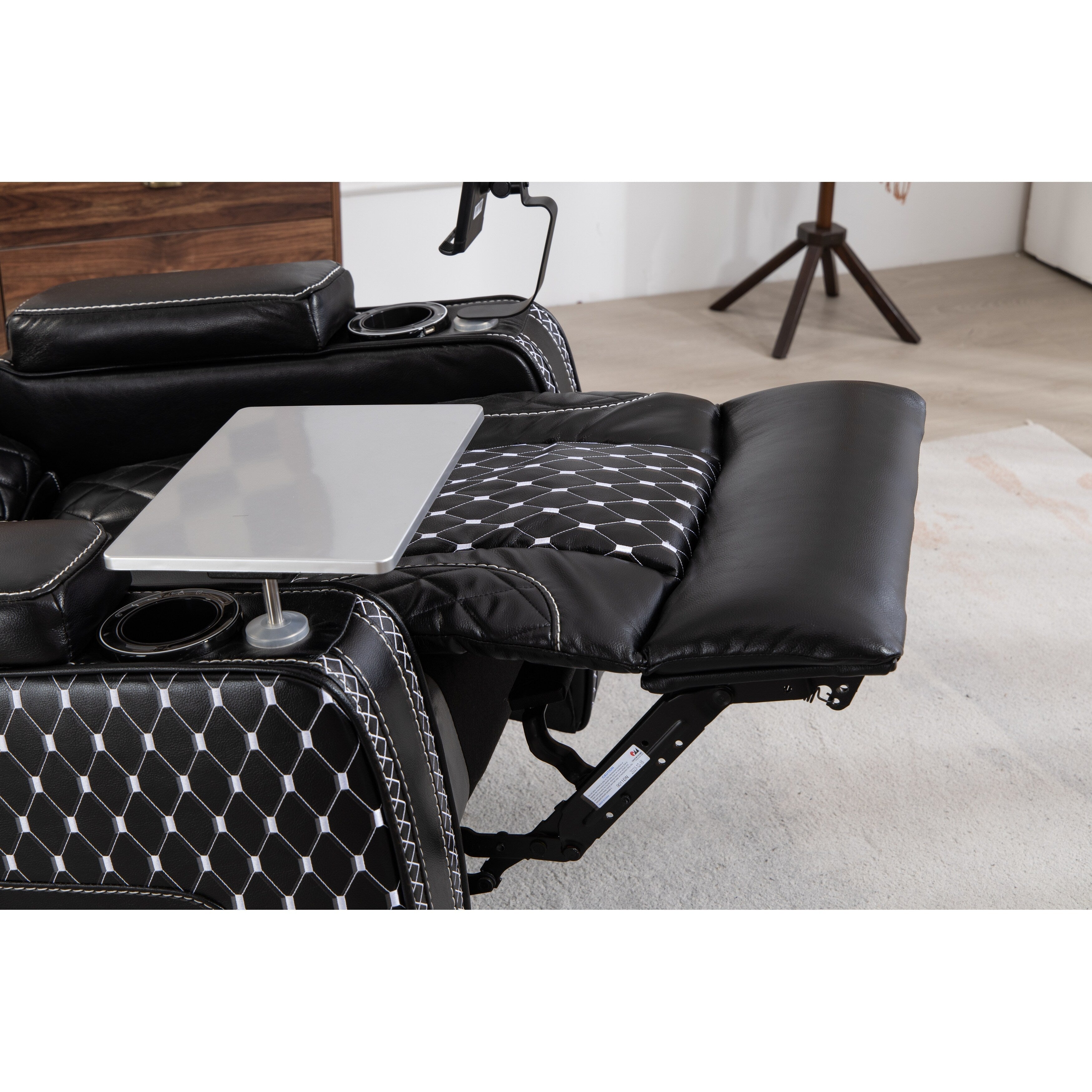 Fauteuil inclinable noir Power Zero Gravity avec accoudoir de rangement, porte-gobelet, table pour ordinateur portable, support pour téléphone, lampe de lecture et port USB