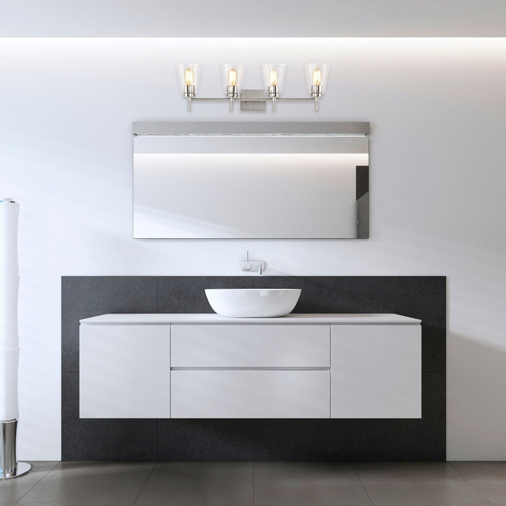 Applique de vanité moderne à 4 lumières en nickel brossé avec abat-jour coniques en verre transparent - Nickel brossé
