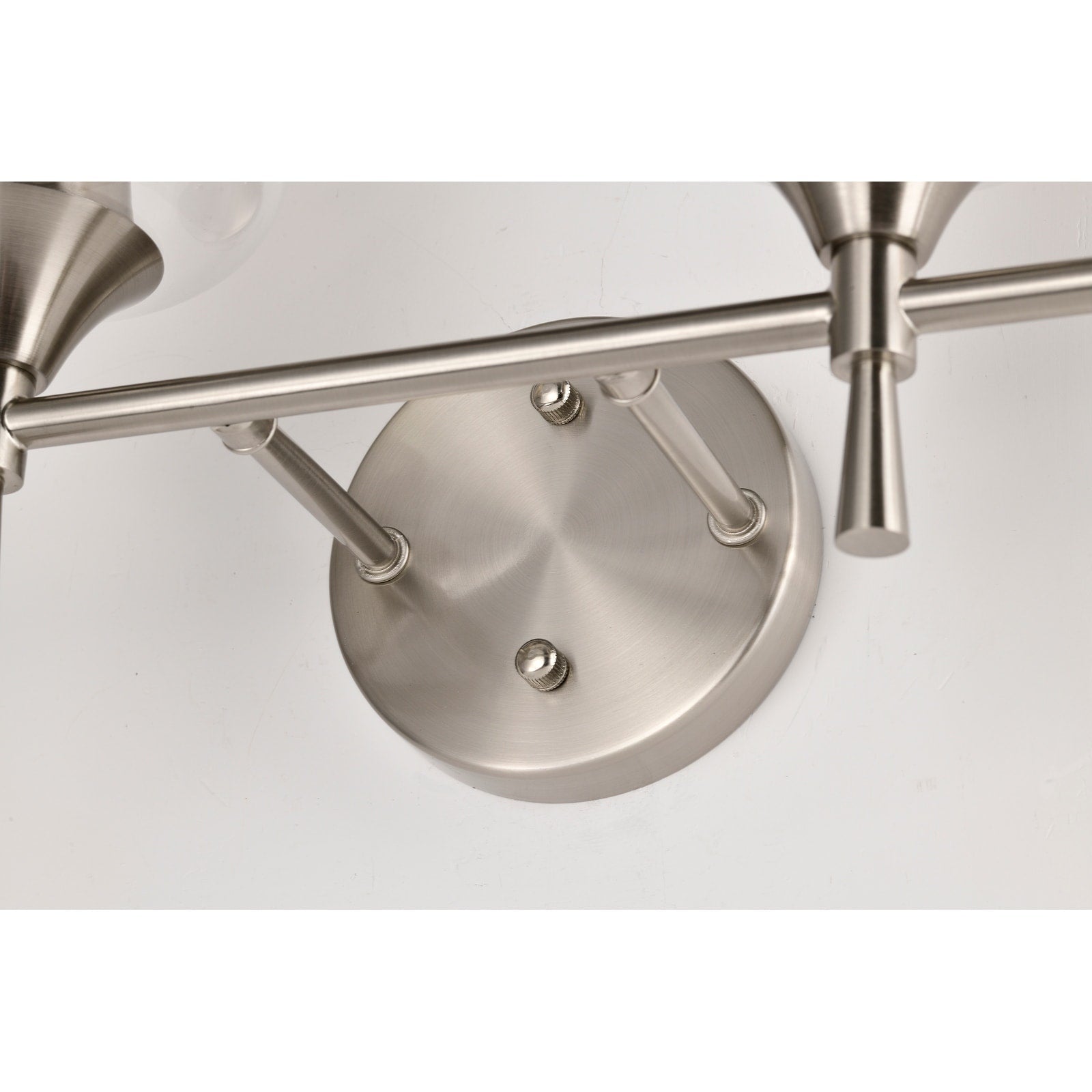 Applique de vanité moderne à 4 lumières en nickel brossé avec abat-jour en verre transparent - Nickel brossé