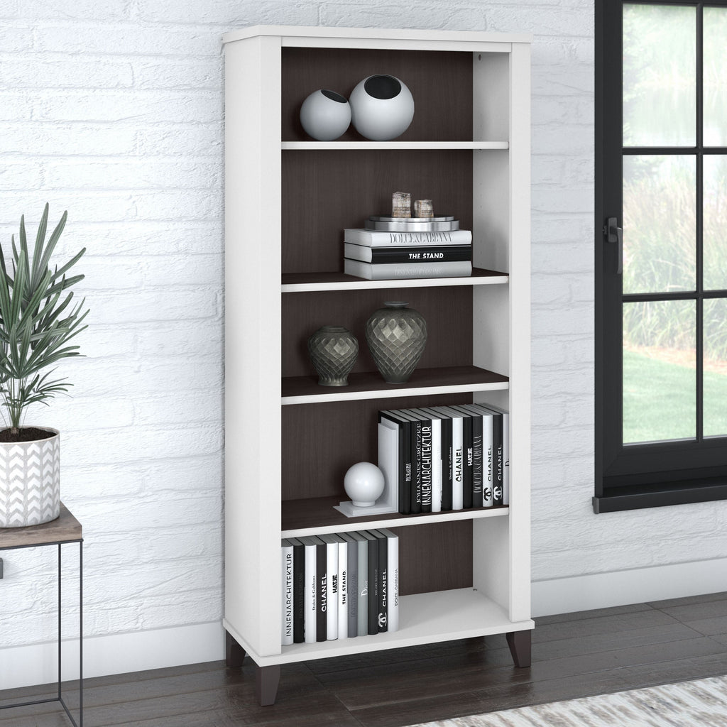 Bibliothèque haute à 5 étagères réglables Somerset de Bush Furniture