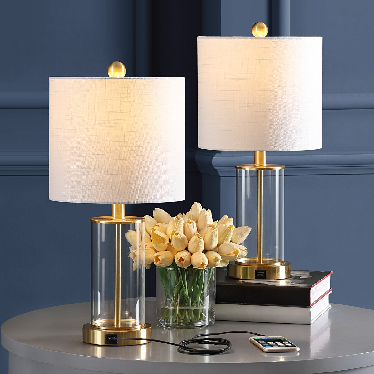 Lampe de table LED contemporaine Cabell 21 en verre, chargement USB, bronze huilé (lot de 2) par JONATHAN Y