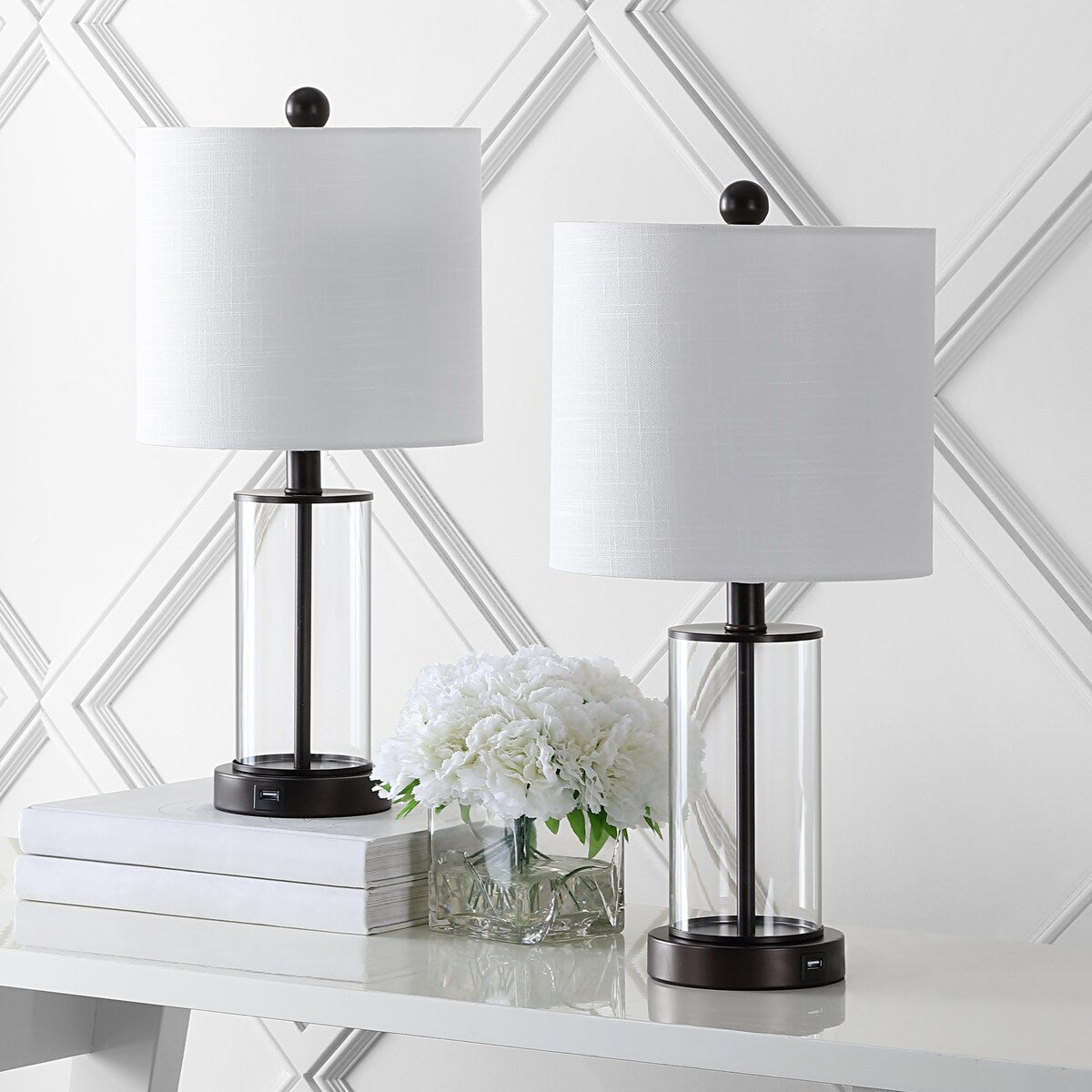 Lampe de table LED contemporaine Cabell 21 en verre, chargement USB, bronze huilé (lot de 2) par JONATHAN Y