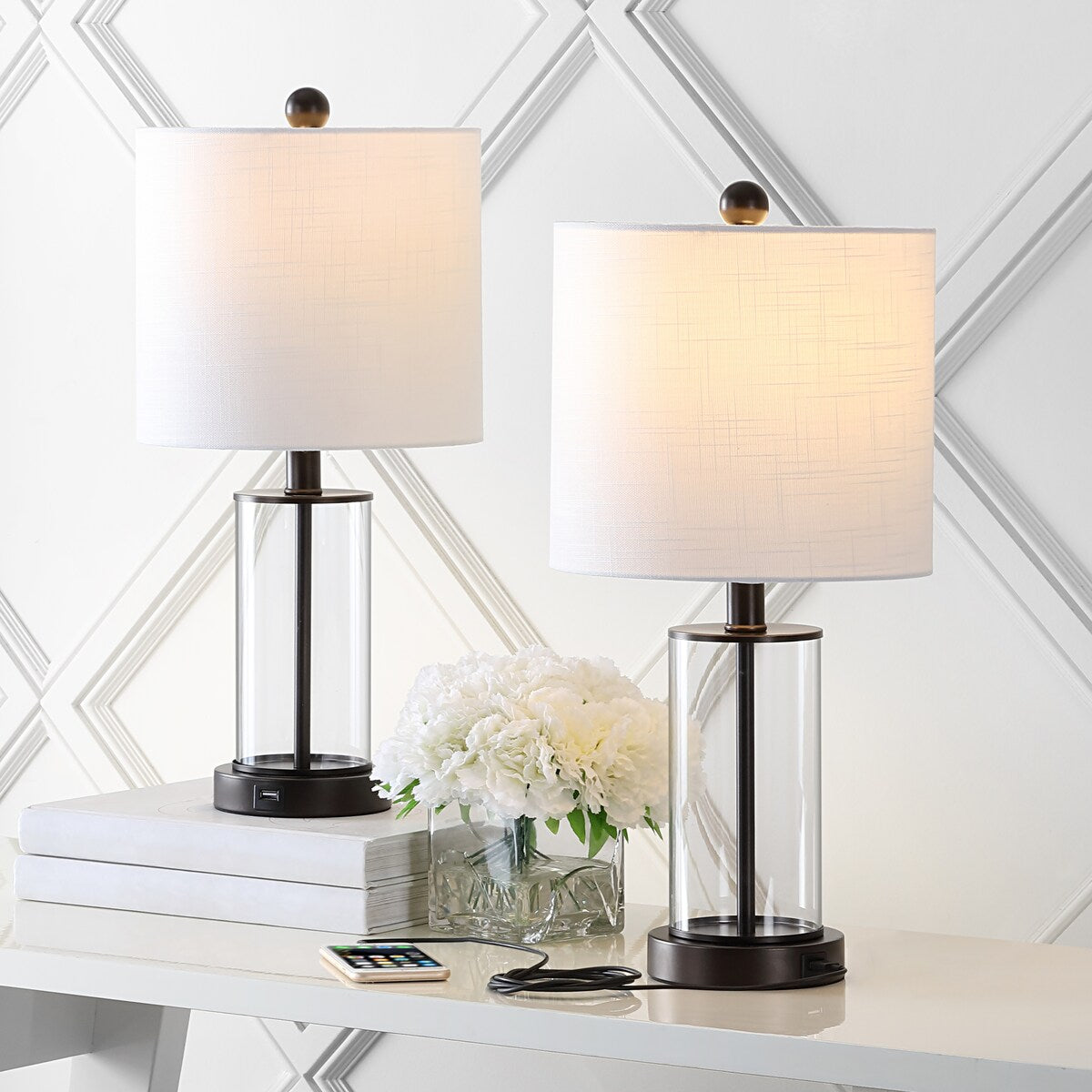 Lampe de table LED contemporaine Cabell 21 en verre, chargement USB, bronze huilé (lot de 2) par JONATHAN Y