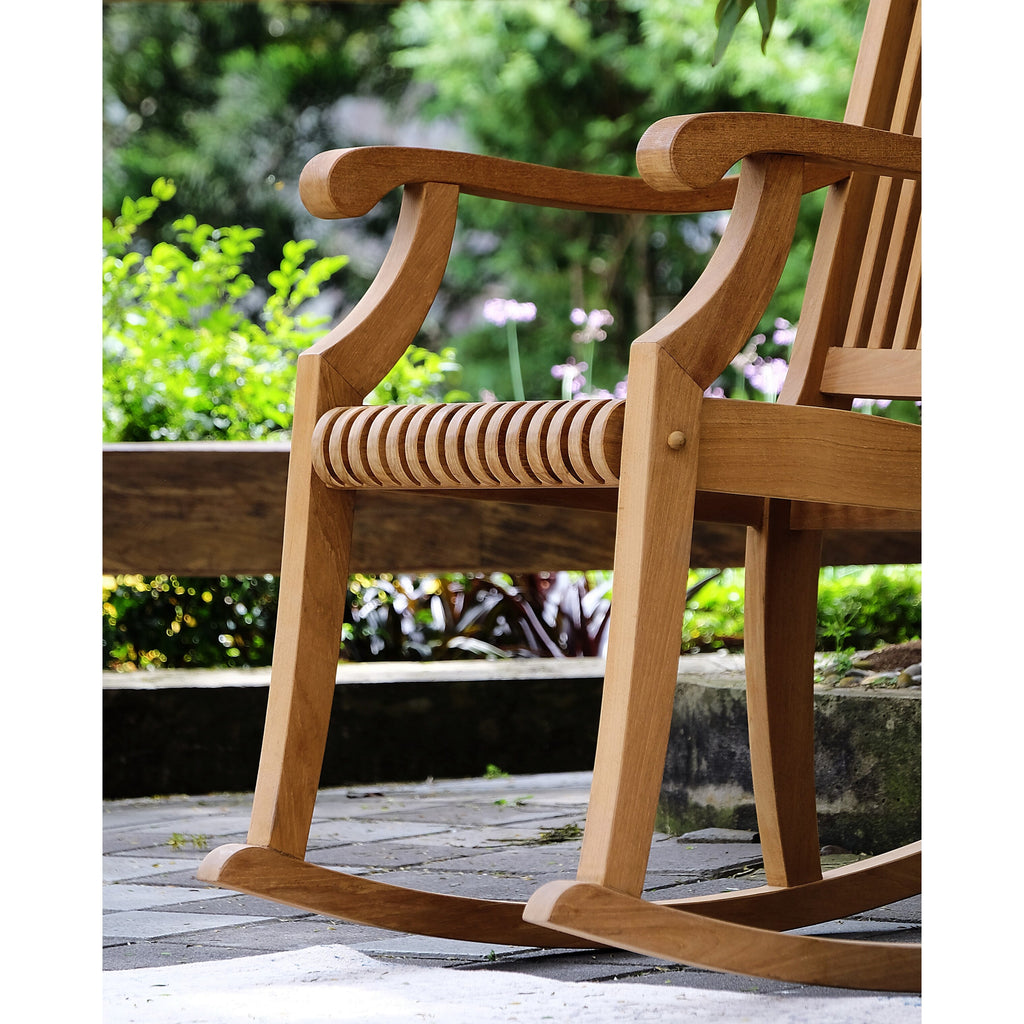 Ensemble de 3 chaises à bascule d'extérieur Cambridge Casual Chara en teck