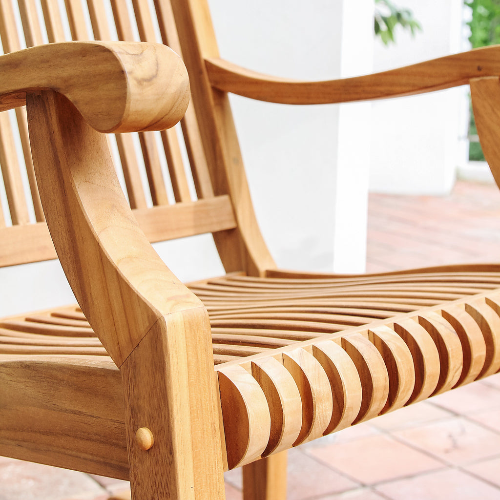 Ensemble de 3 chaises à bascule d'extérieur Cambridge Casual Chara en teck
