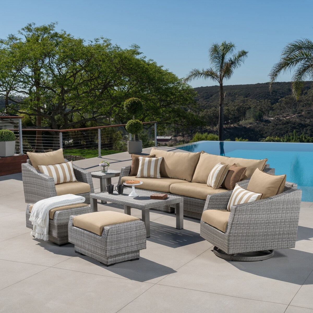 Ensemble de canapé et fauteuil club d'extérieur Cannes Deluxe 8 pièces Sunbrella