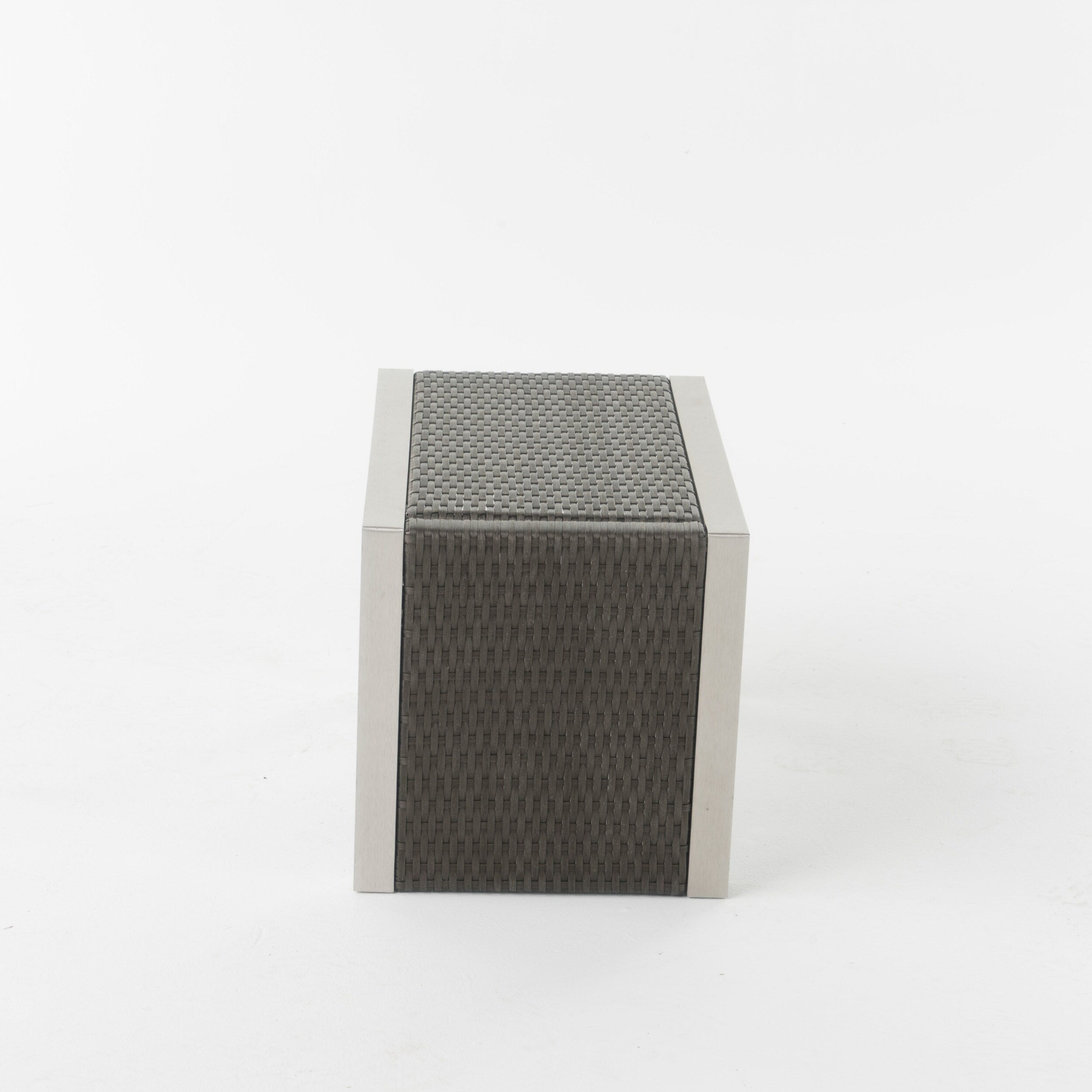 Ensemble de salon de jardin Cape Coral en aluminium 2 places avec table d'appoint et pouf par Christopher Knight Home