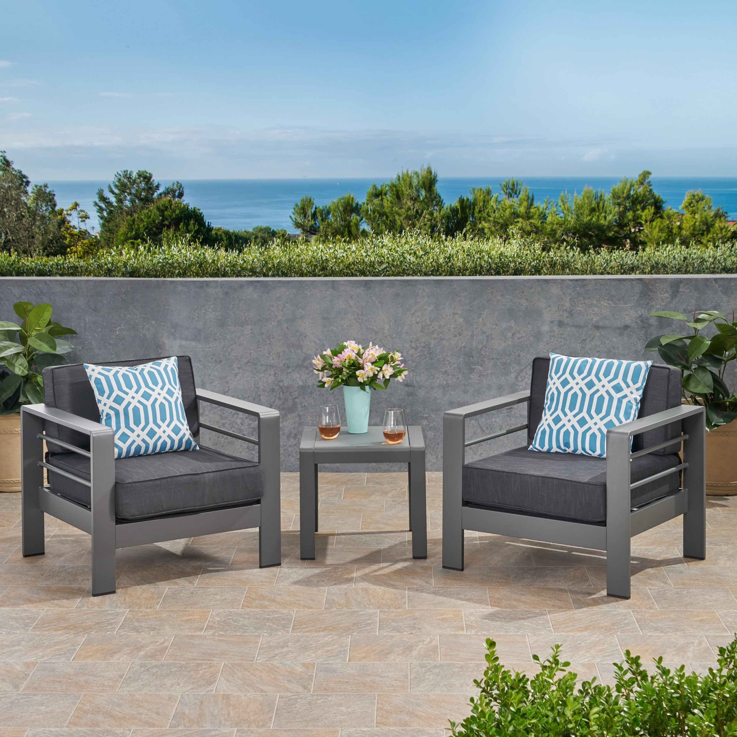 Ensemble de table et fauteuil club d'extérieur Cape Coral 2 places en aluminium par Christopher Knight Home