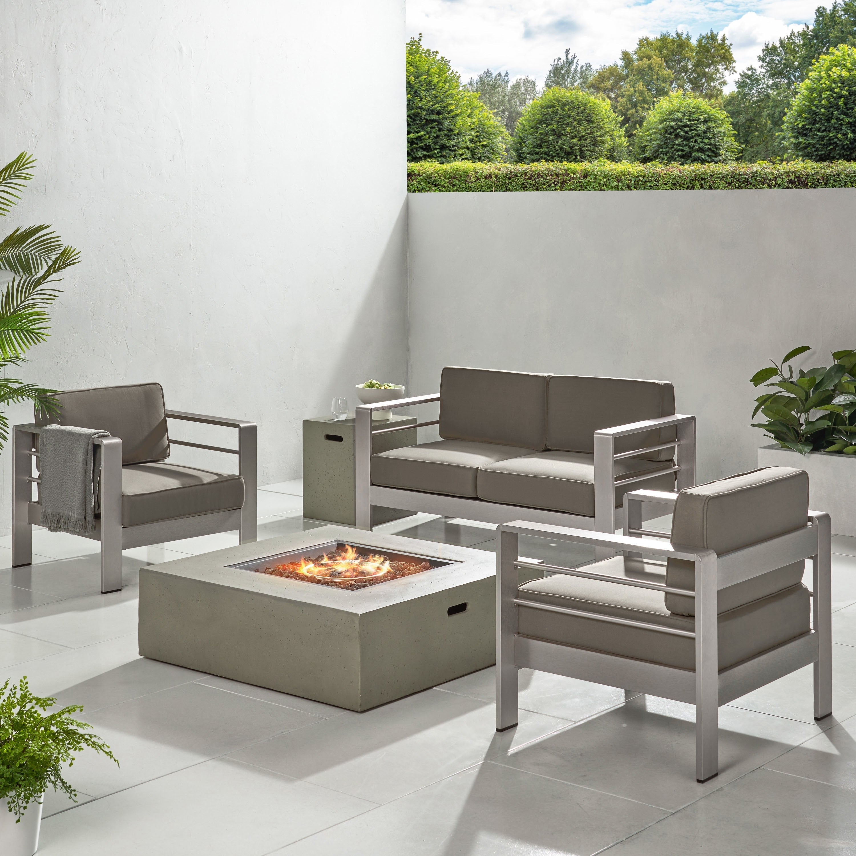 Ensemble de 5 foyers d'extérieur Cape Coral par Christopher Knight Home