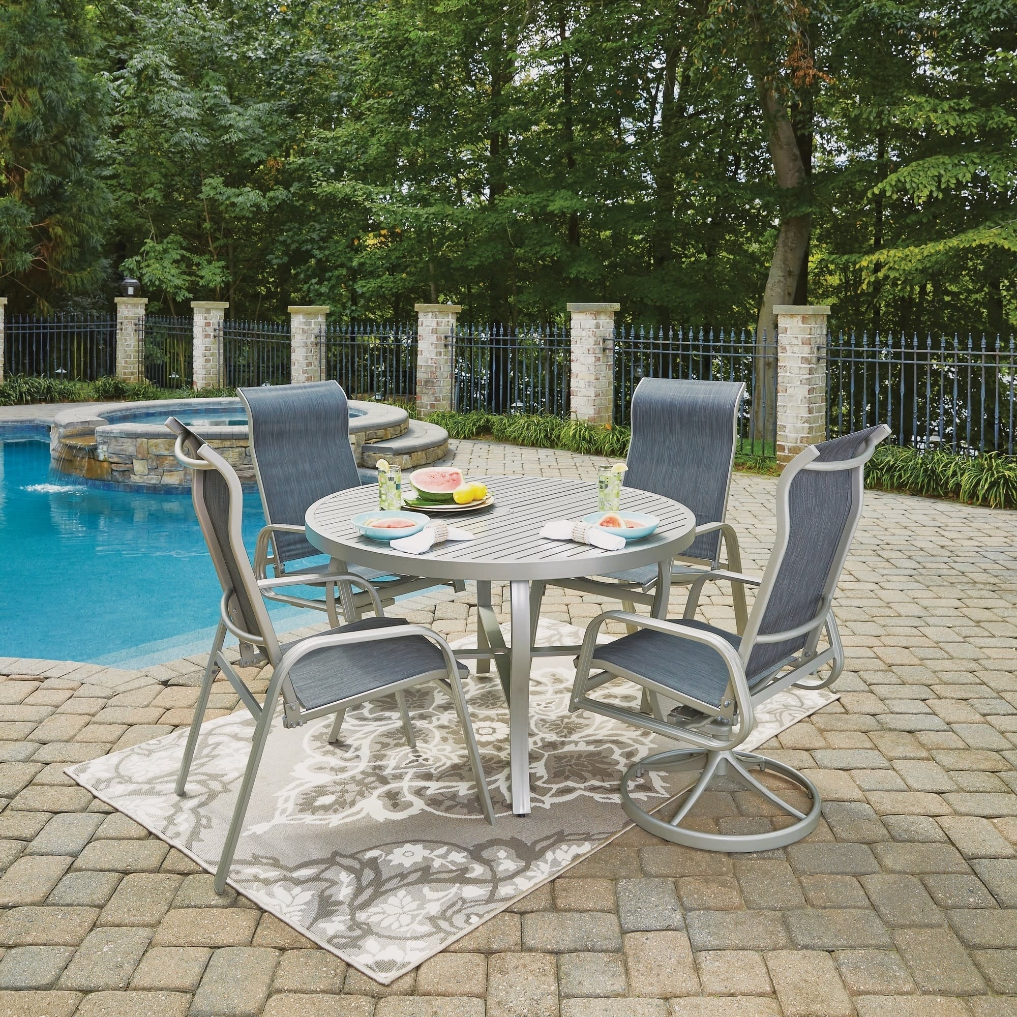 Ensemble de salle à manger d'extérieur Captiva 5 pièces par homestyles