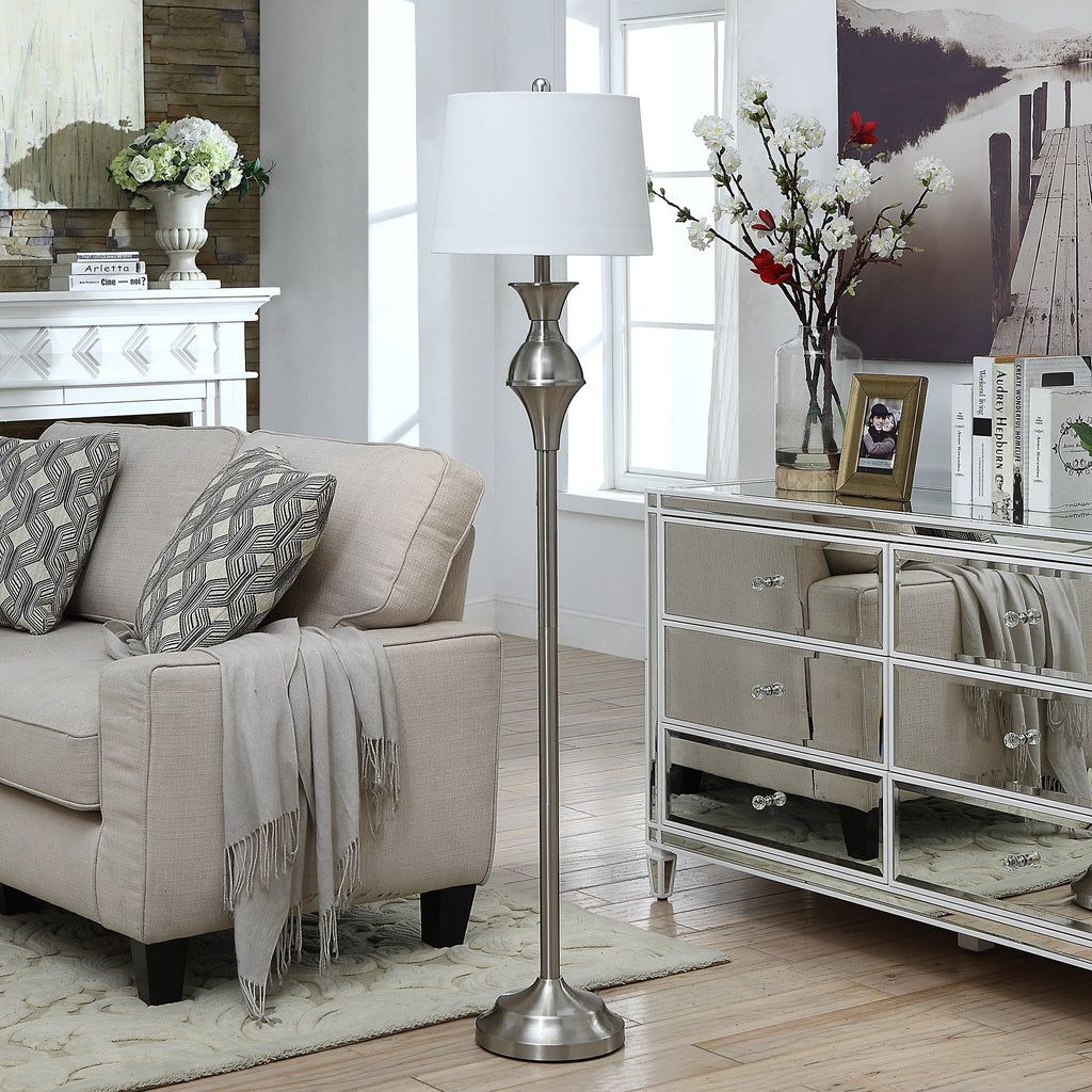 Lampadaire Murray 60 en métal argenté de la collection Crestview - 14 x 14 x 60,5