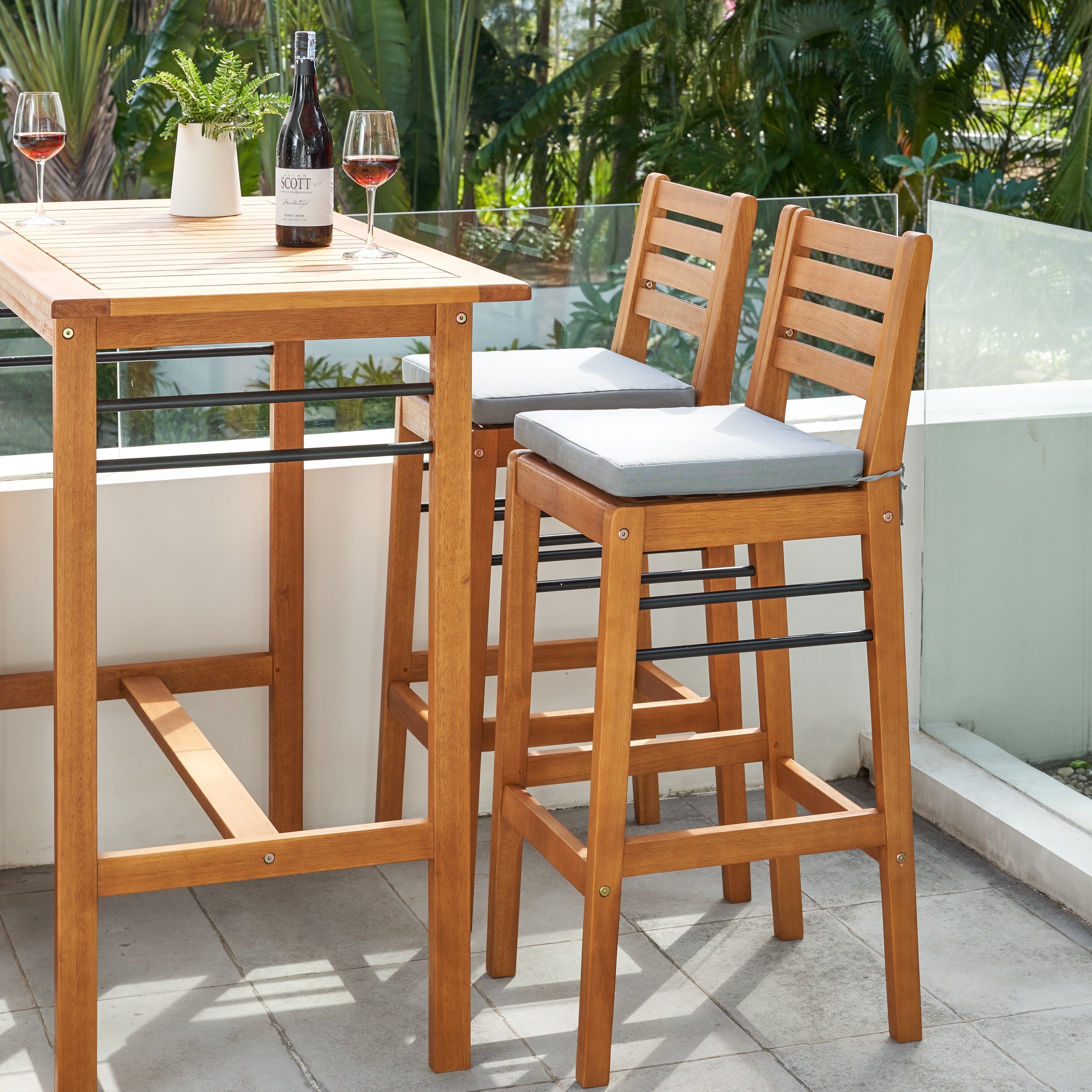 Table de bar et chaises de terrasse en bois Carlton Honey