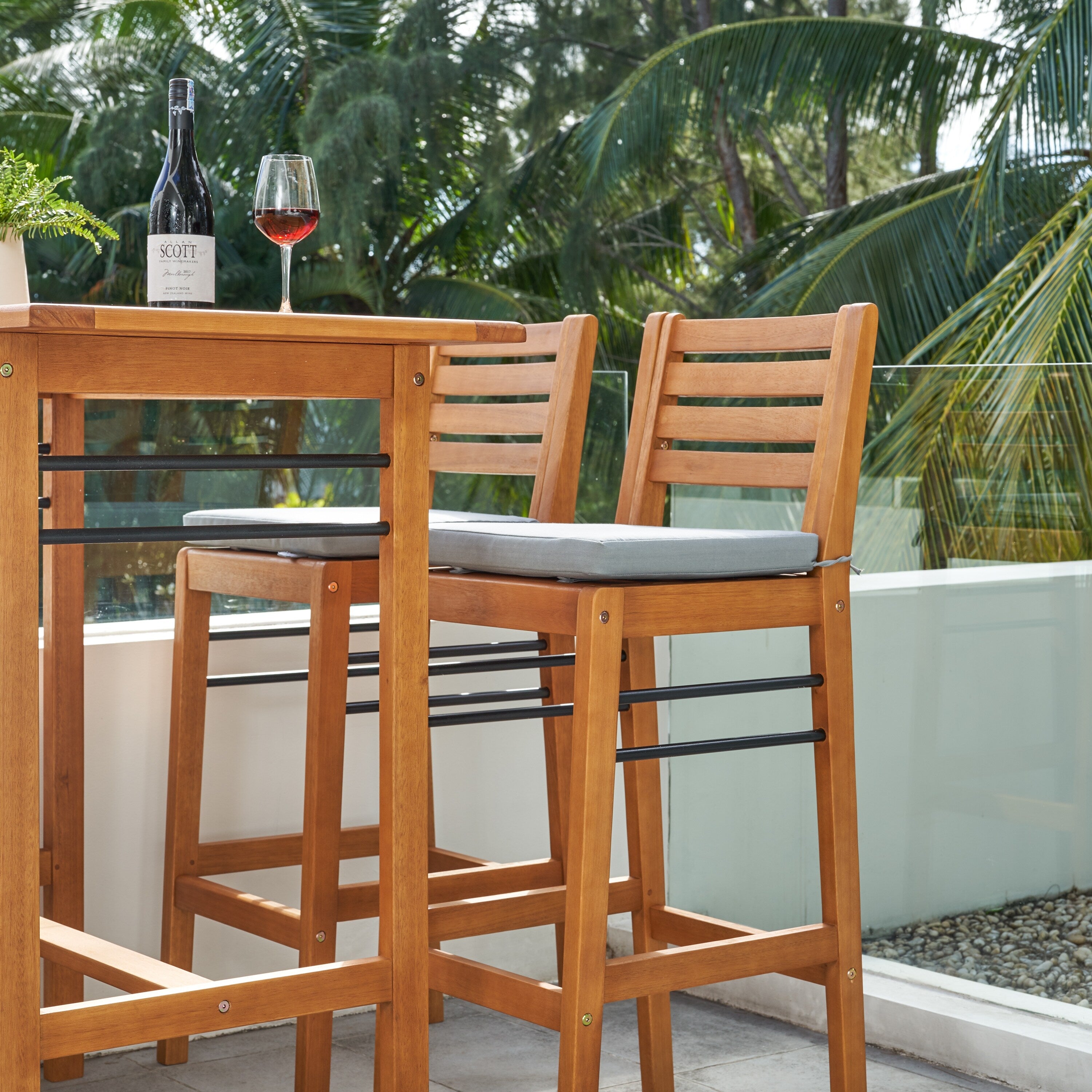 Table de bar et chaises de terrasse en bois Carlton Honey