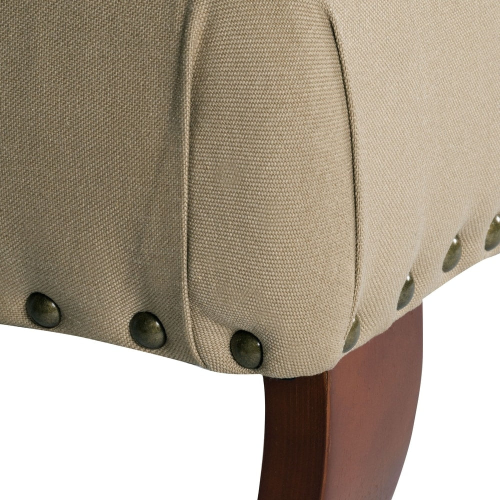 Banc capitonné Carolina avec garniture cloutée