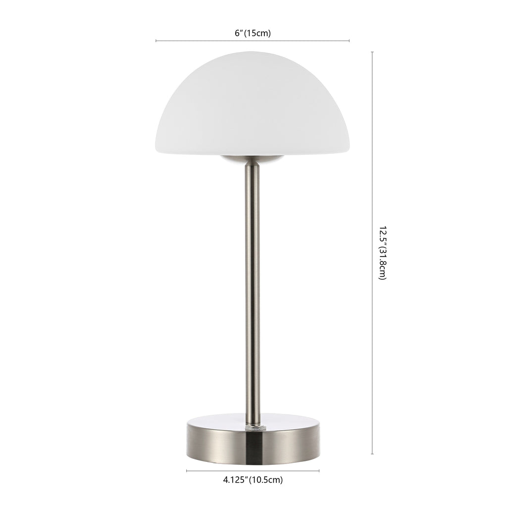 Lampe de table LED intégrée rechargeable sans fil Carson 12,5 cm, minimaliste et moderne, en fer, nickel/blanc, par JONATHAN Y